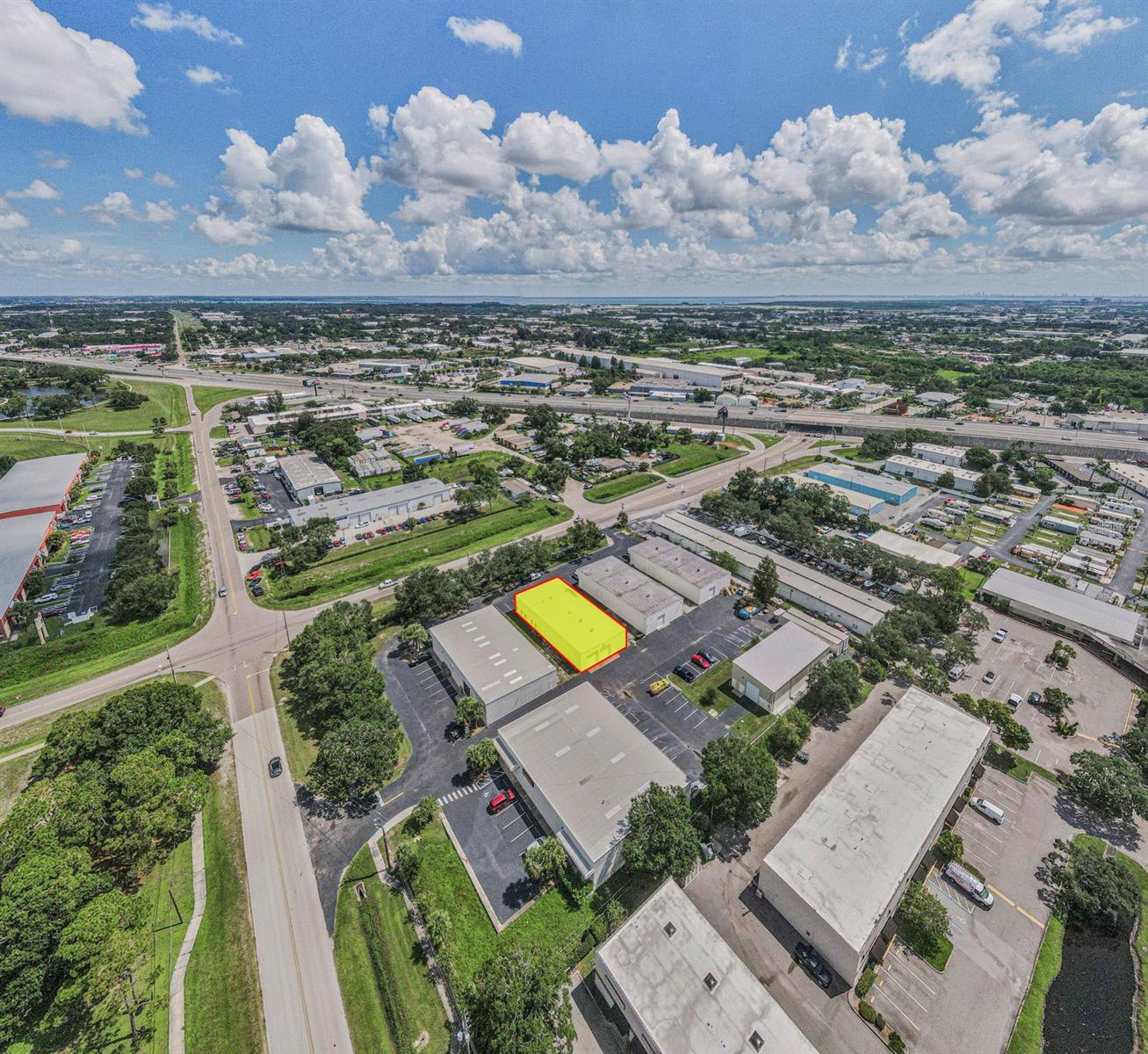 PINELLAS GROVES - Commercial Lease