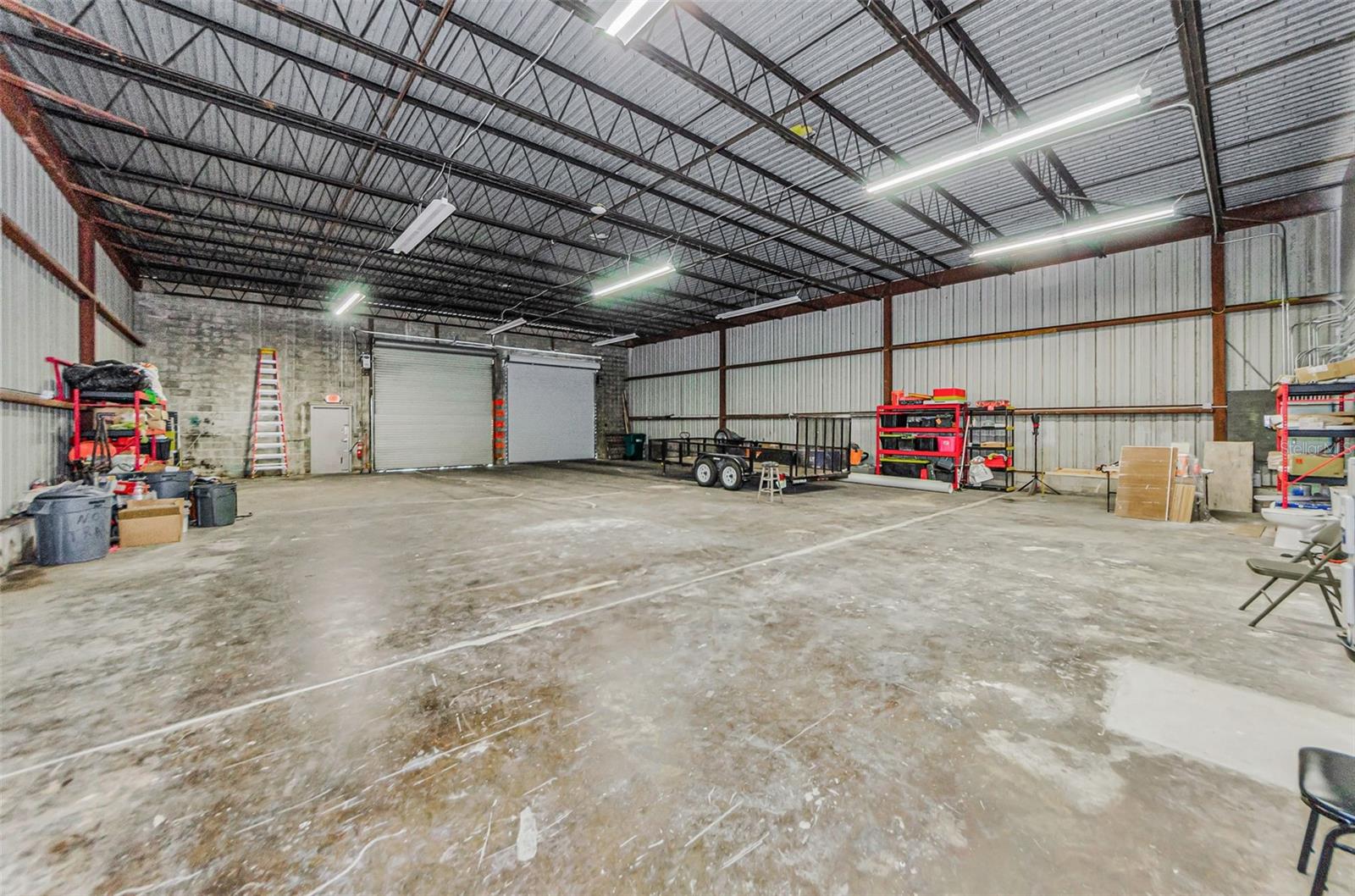 PINELLAS GROVES - Commercial Lease