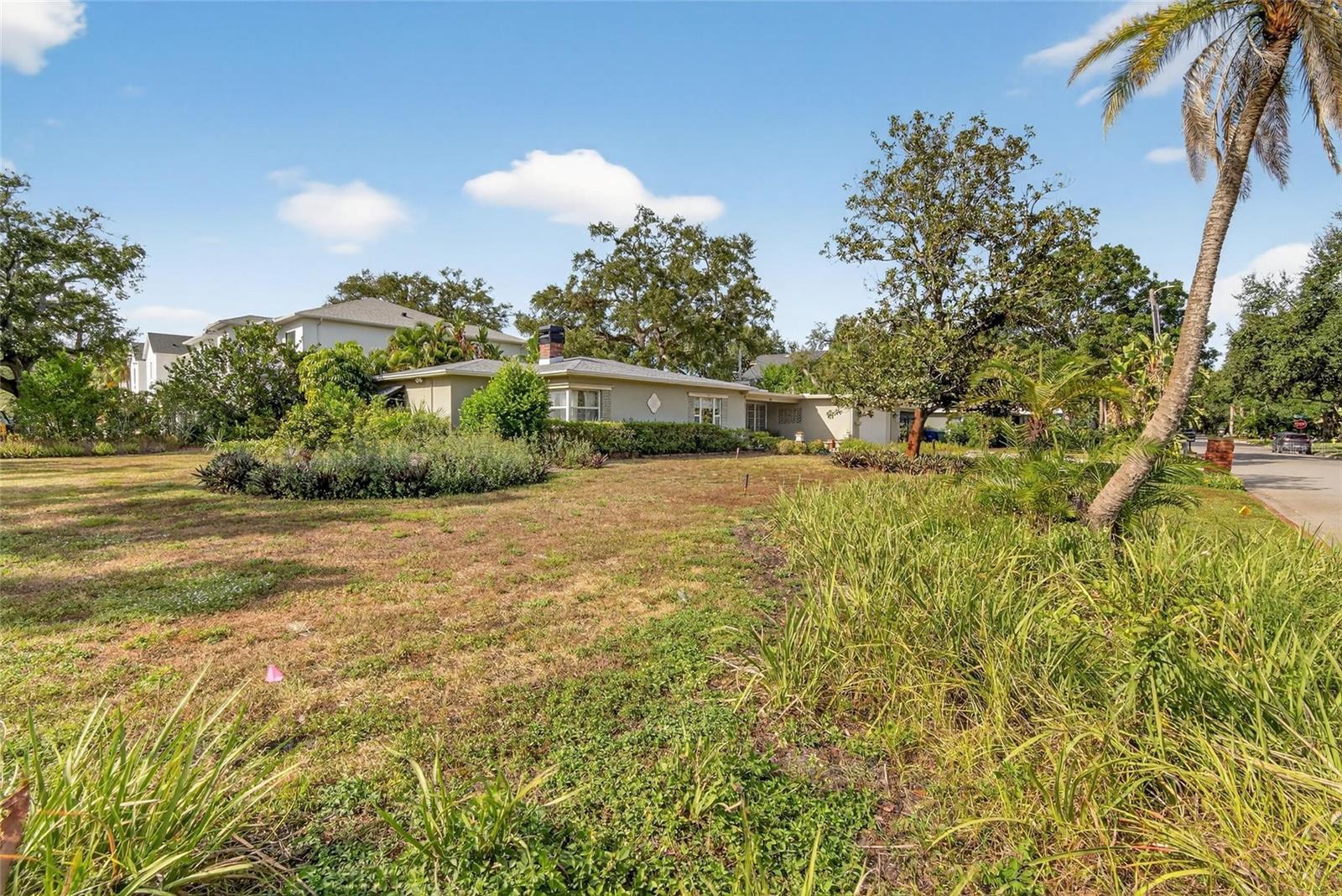 SUNSET PARK - Residential Lease