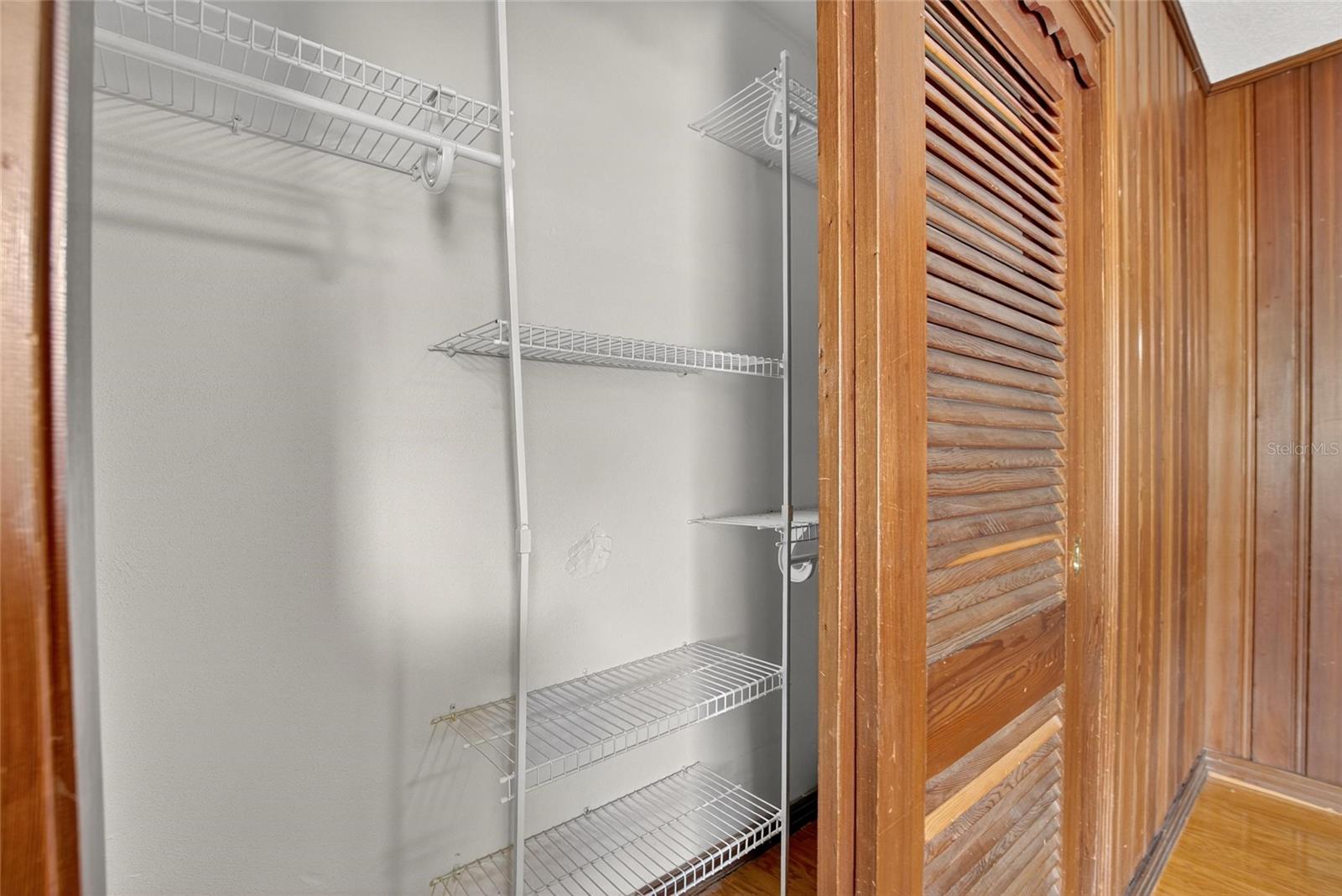 SUNSET PARK - Residential Lease