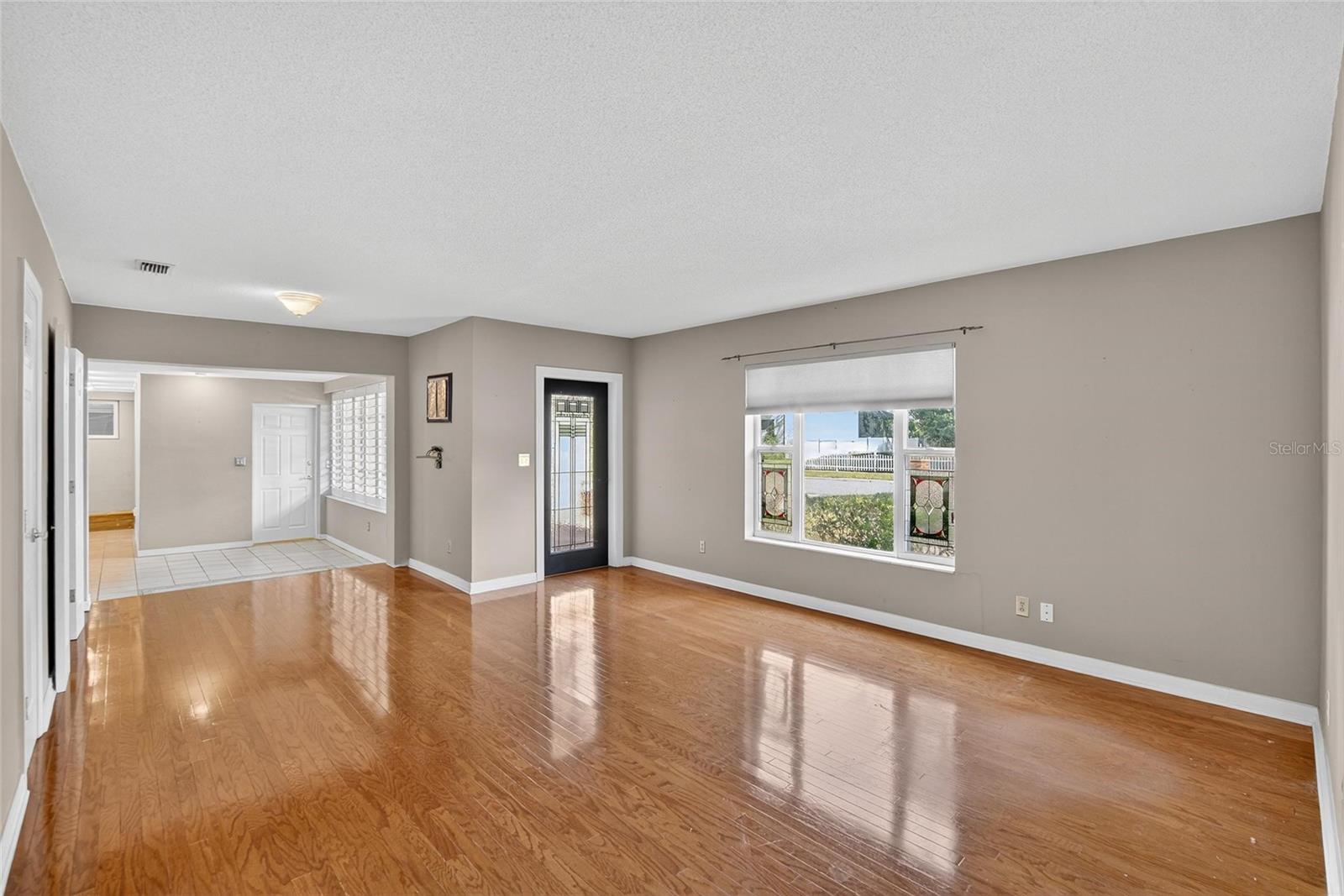 SUNSET PARK - Residential Lease