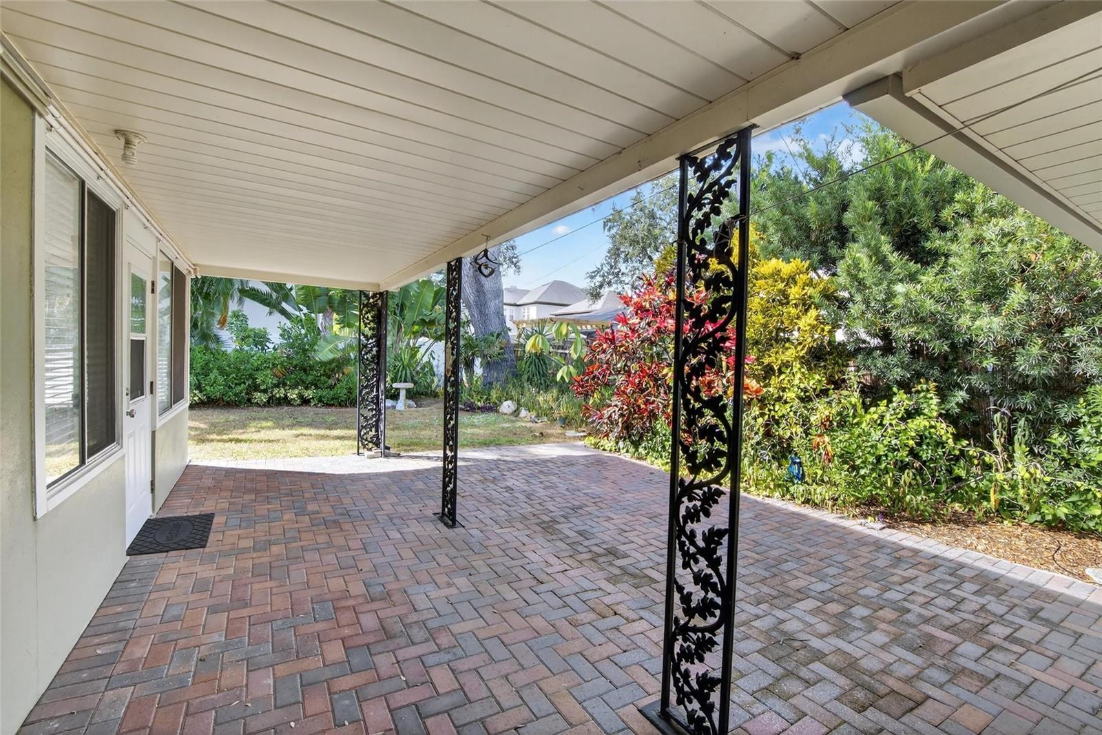 SUNSET PARK - Residential Lease