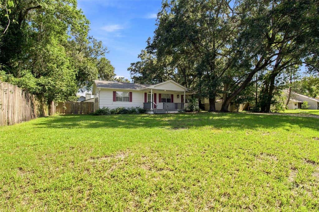 Photo of 5206 Parade Street, Temple Terrace, FL 33617 (MLS # TB8537774)