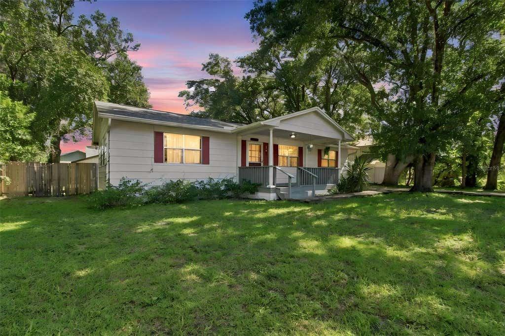Photo of 5206 Parade Street, Temple Terrace, FL 33617 (MLS # TB8537774)