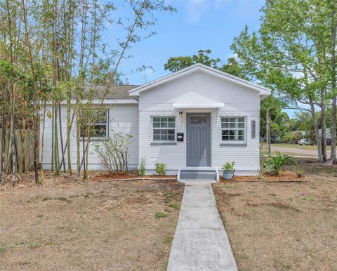 Photo of 2545 32nd Avenue N, St Petersburg, FL 33713 (MLS # TB8495464)