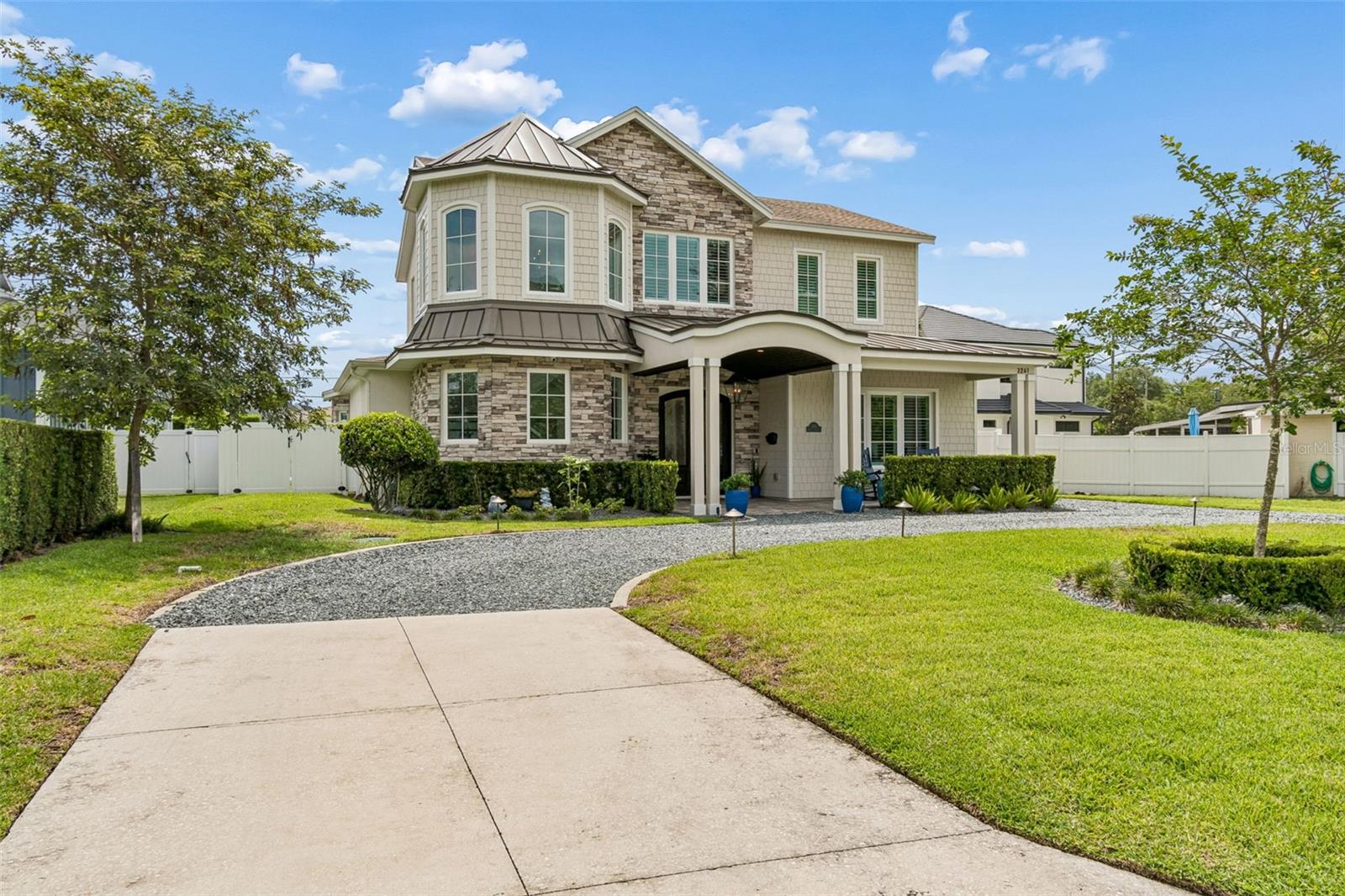 LAKE FOREST PARK - Residential