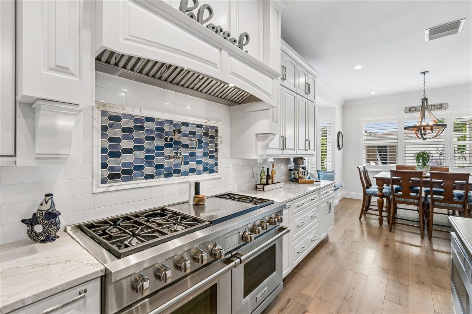 LAKE FOREST PARK - Residential