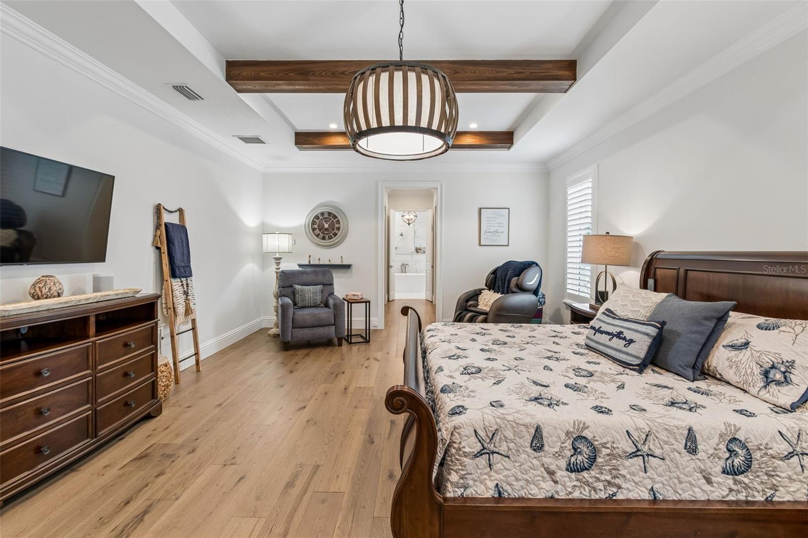 LAKE FOREST PARK - Residential