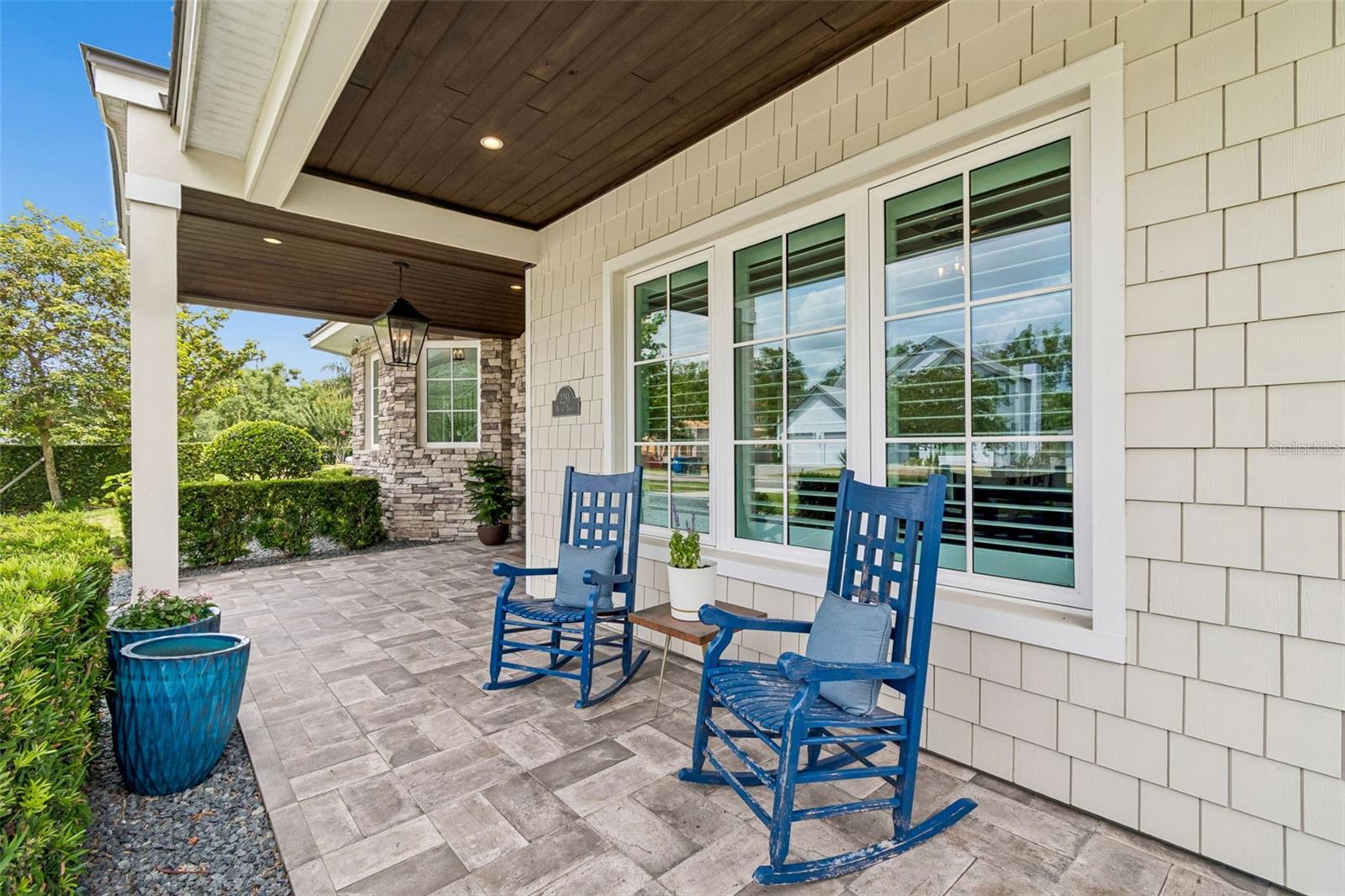 2261 MULBRY DRIVE