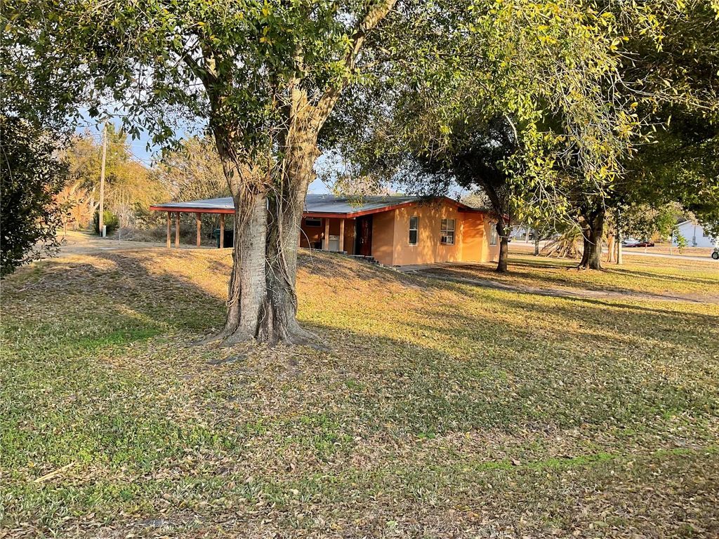 Photo of 3632 NW 28th Avenue, Okeechobee, FL 34972 (MLS # OK225815)