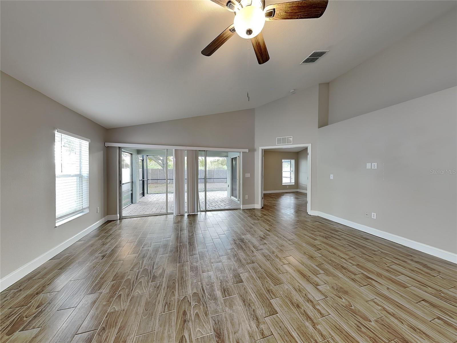 SUNCOAST MEADOWS INCREMENT 02 - Residential Lease