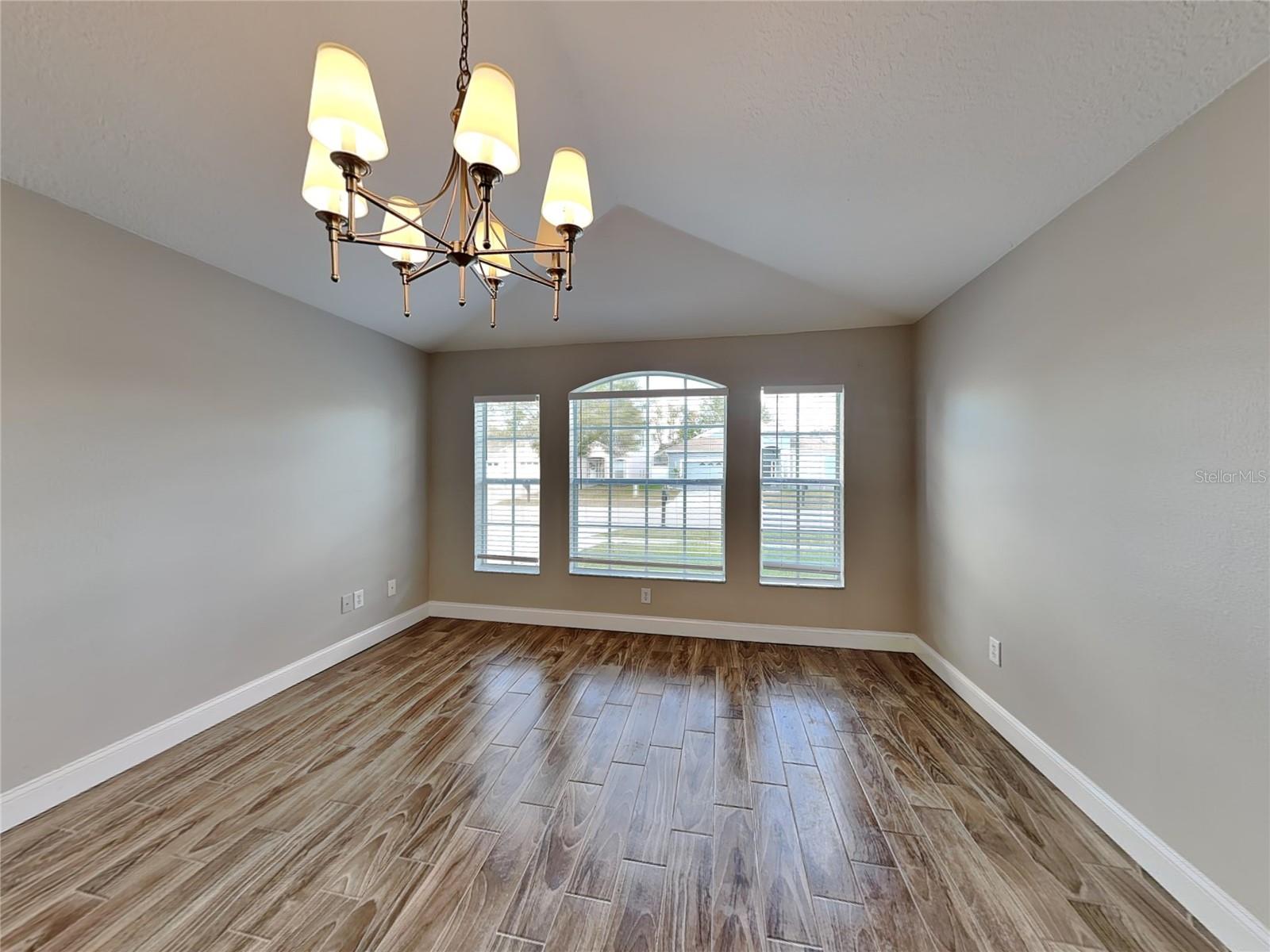 SUNCOAST MEADOWS INCREMENT 02 - Residential Lease