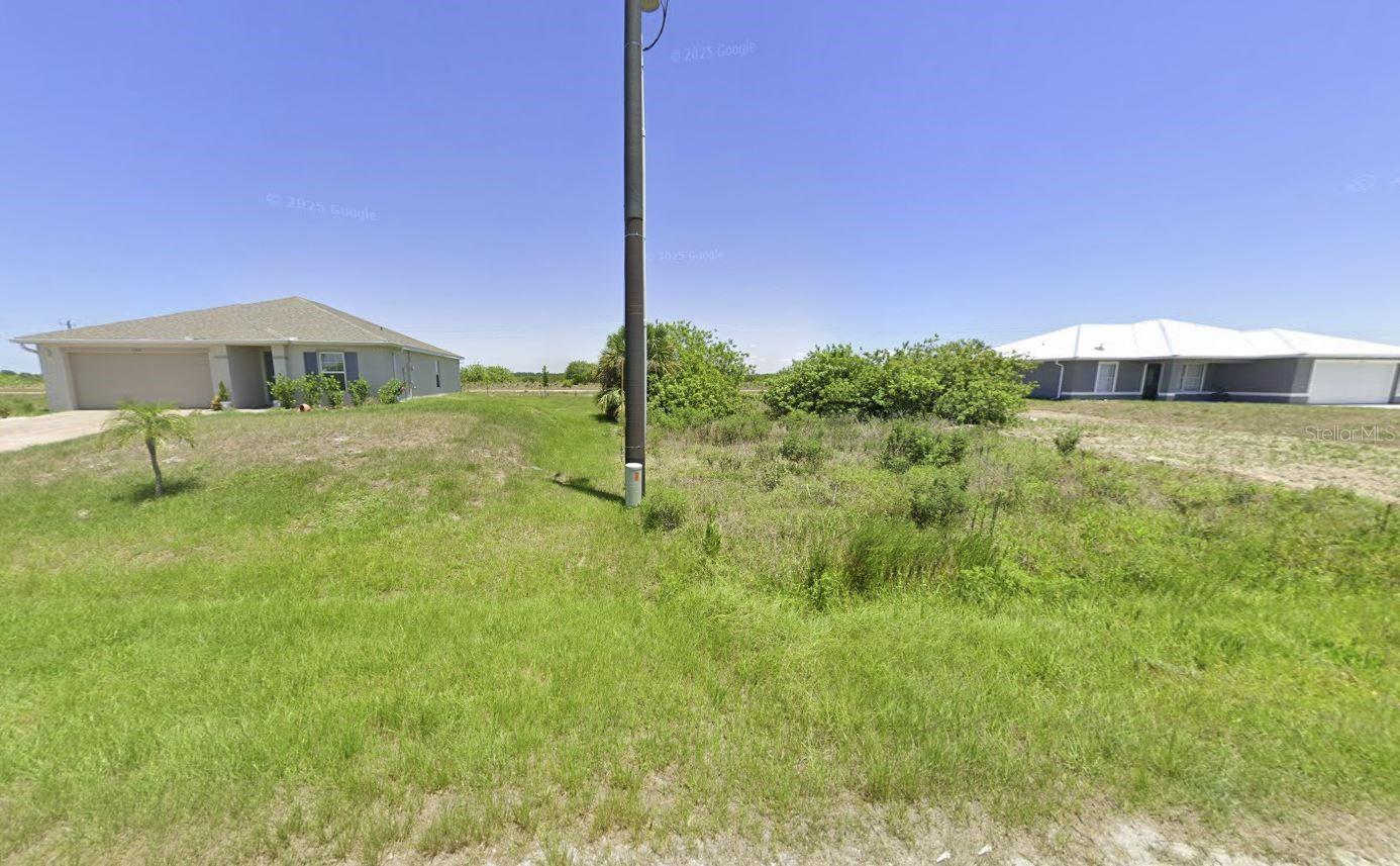 PORT LA BELLE - Land