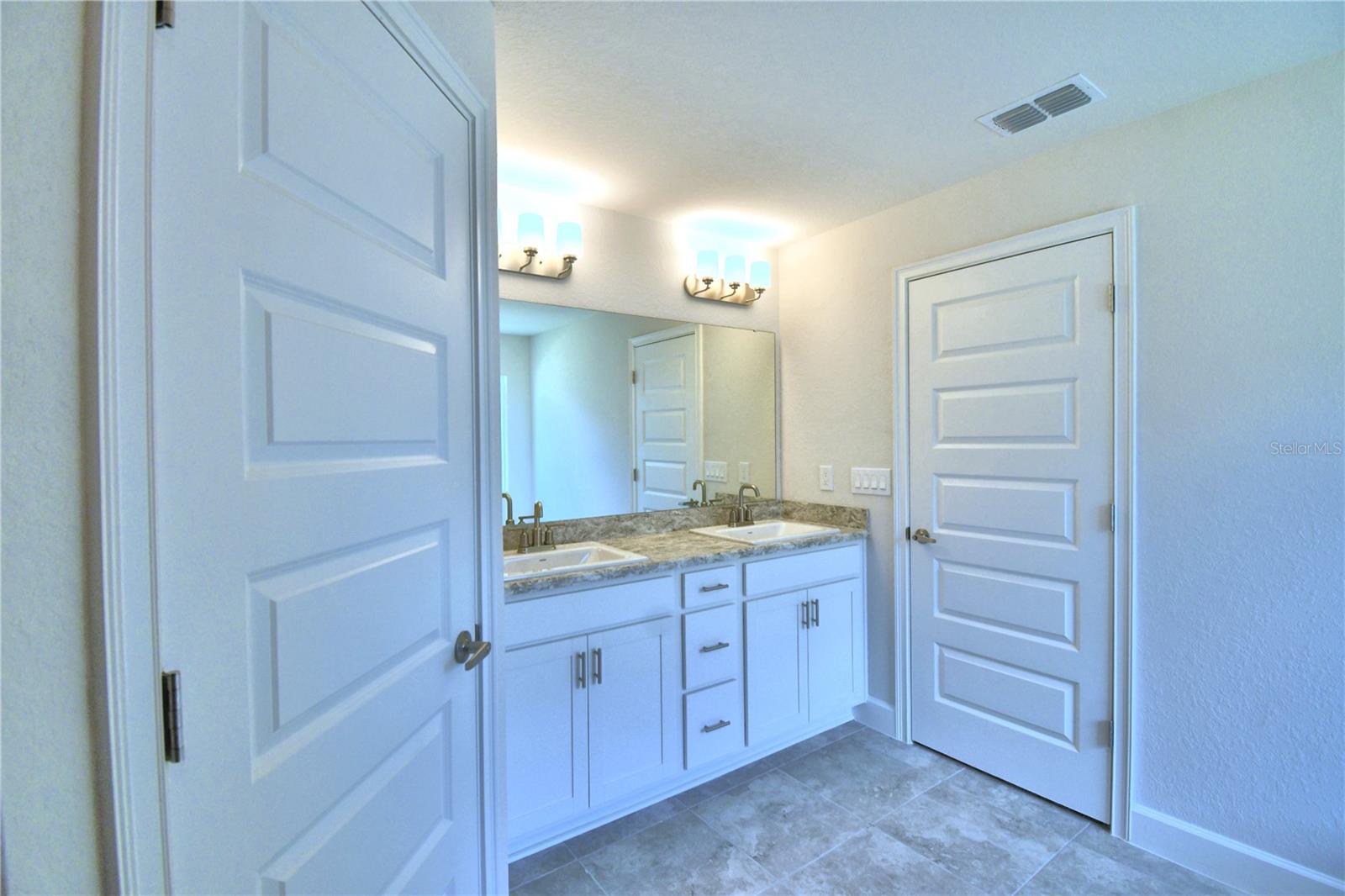 CADENCE CROSSING - Residential