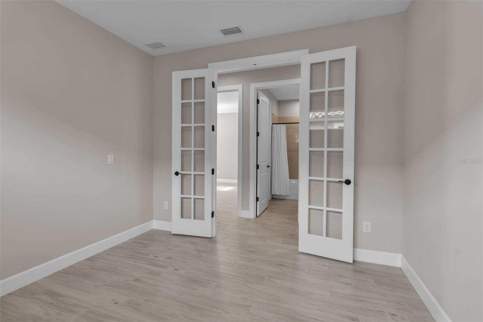 AZARIO ESPLANADE PH II SUBPH C-O - Residential Lease