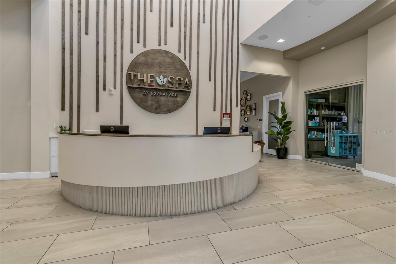 AZARIO ESPLANADE PH II SUBPH C-O - Residential Lease