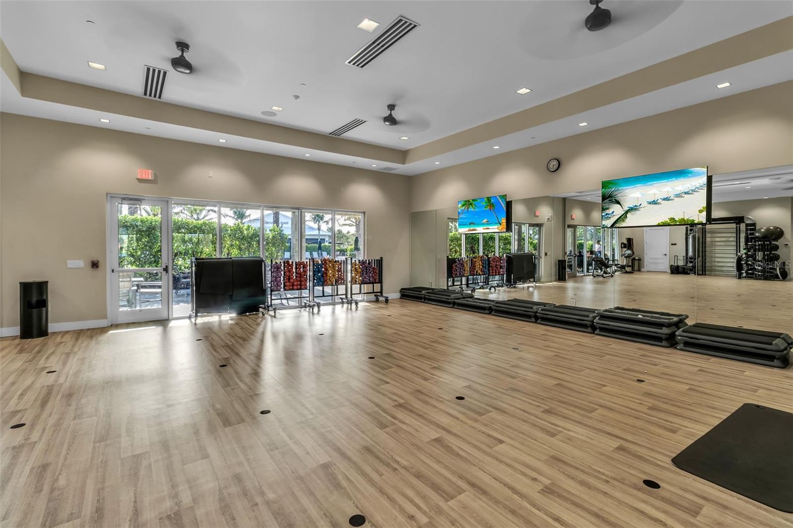 AZARIO ESPLANADE PH II SUBPH C-O - Residential Lease
