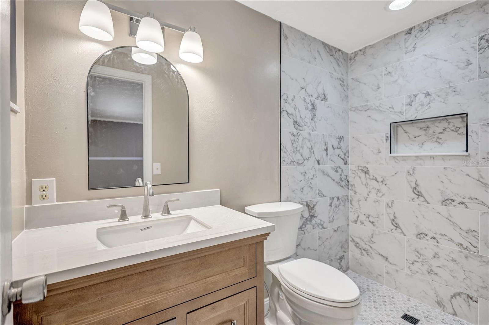 HARBOR HEIGHTS ESTATES - Residential