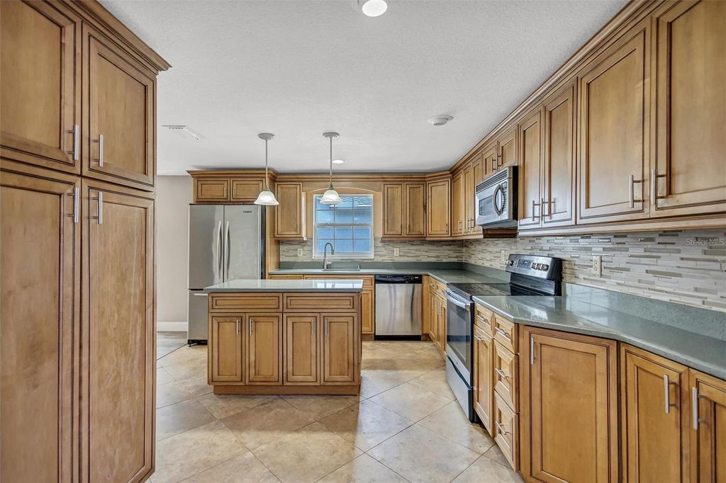 Photo of 2115 Glen Drive, Safety Harbor, FL 34695 (MLS # TB8502589)