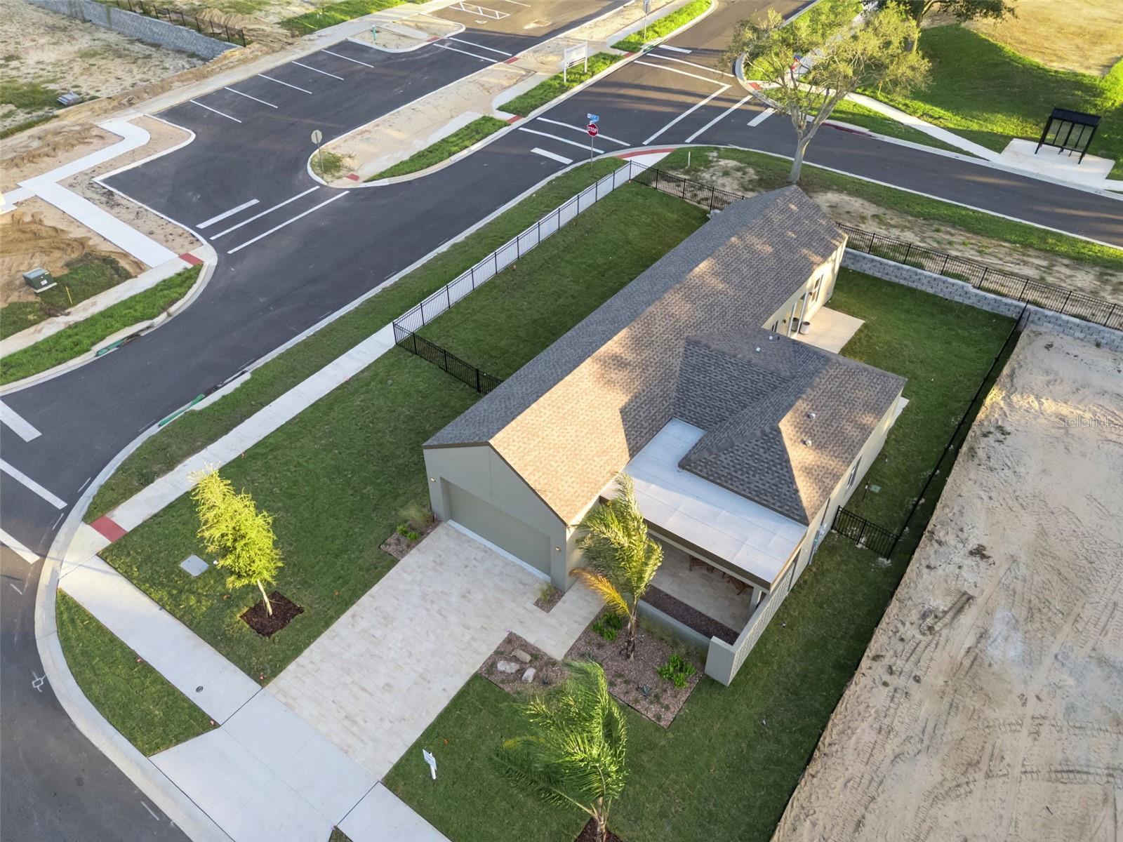 BOULEVARD OAKS AT LADY LAKE - Residential