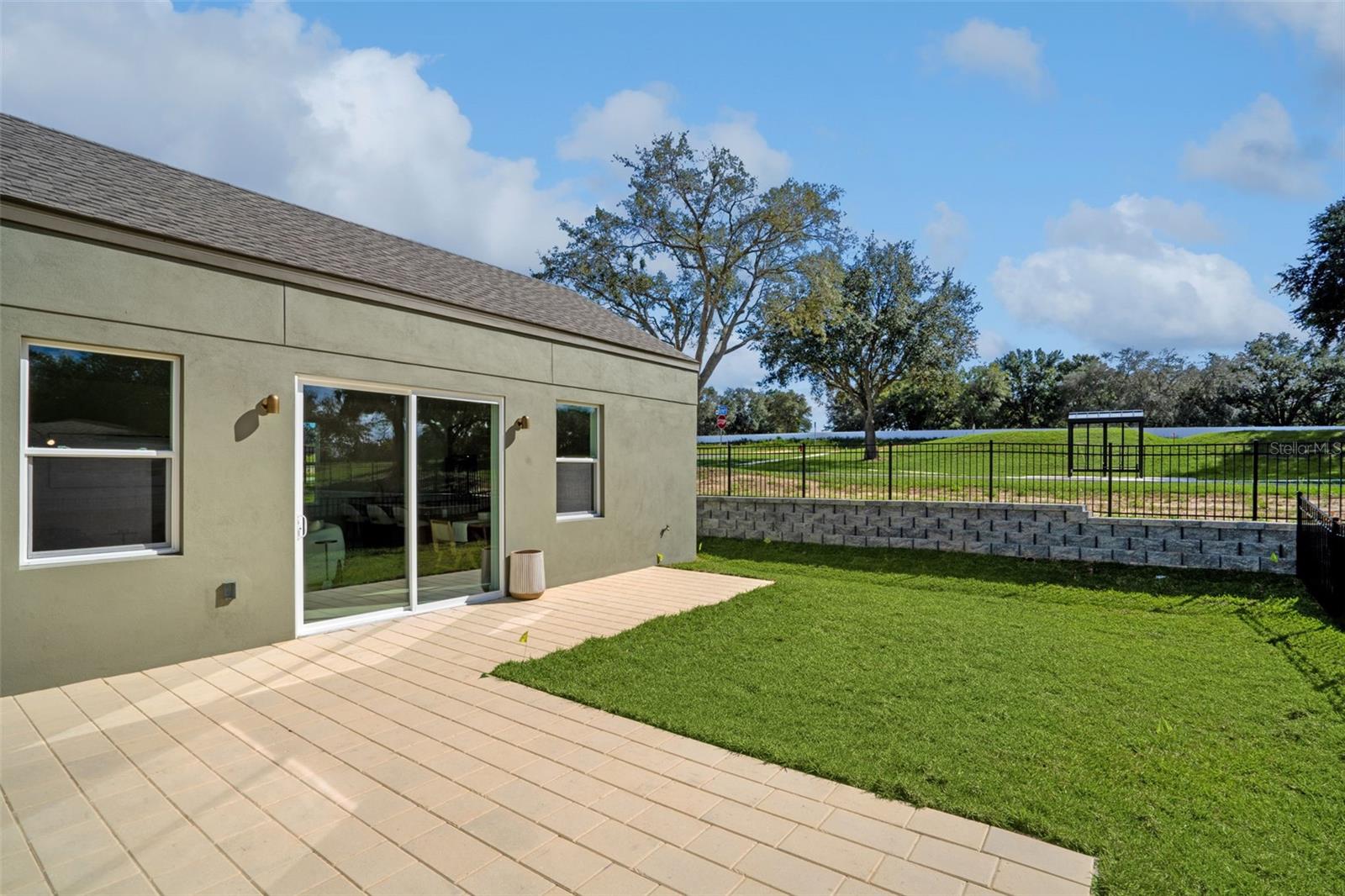 BOULEVARD OAKS AT LADY LAKE - Residential