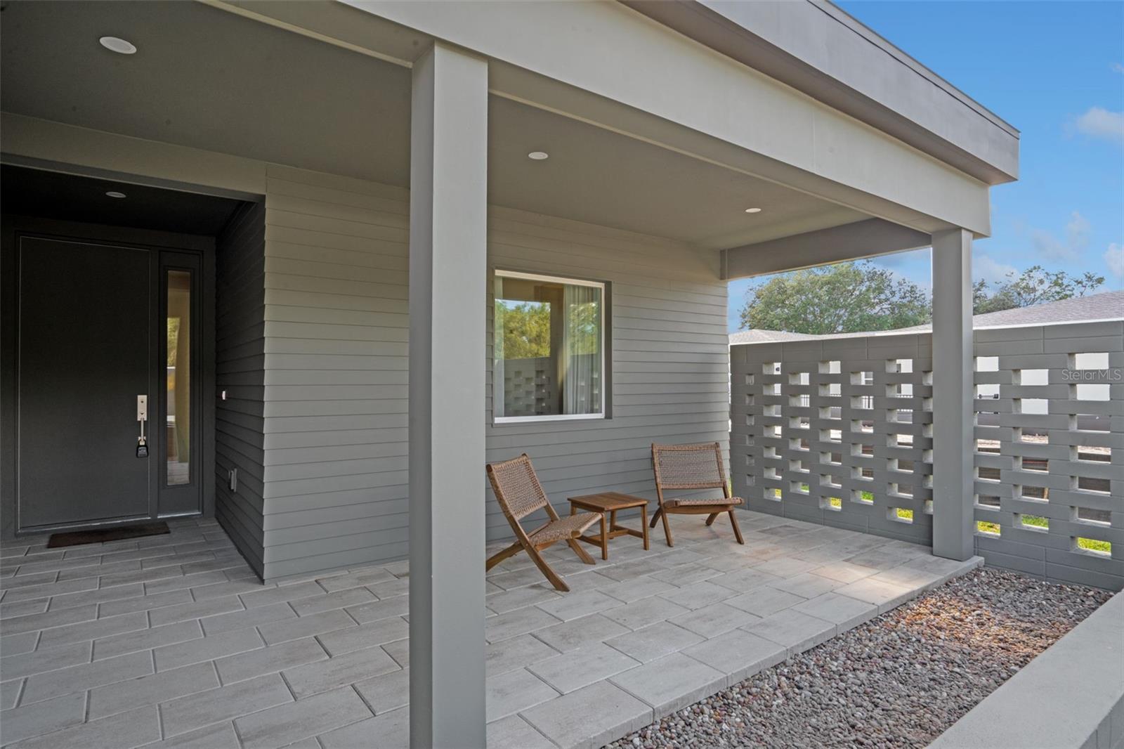 BOULEVARD OAKS AT LADY LAKE - Residential