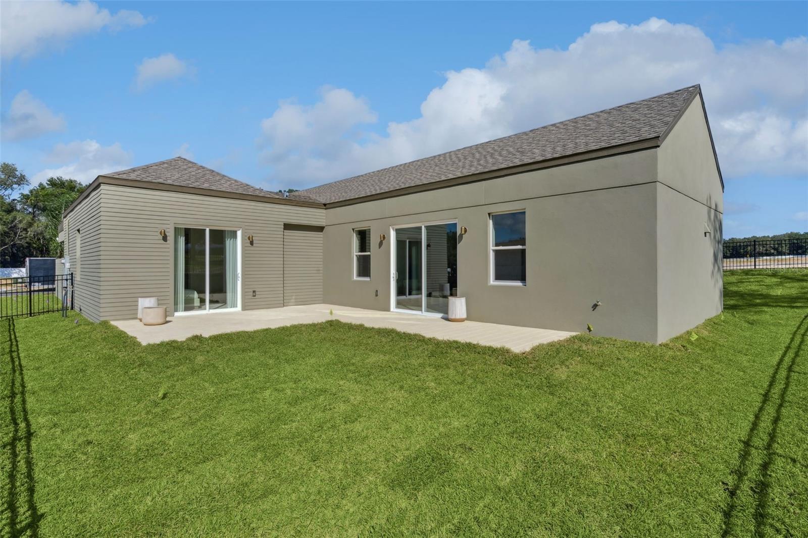 BOULEVARD OAKS AT LADY LAKE - Residential