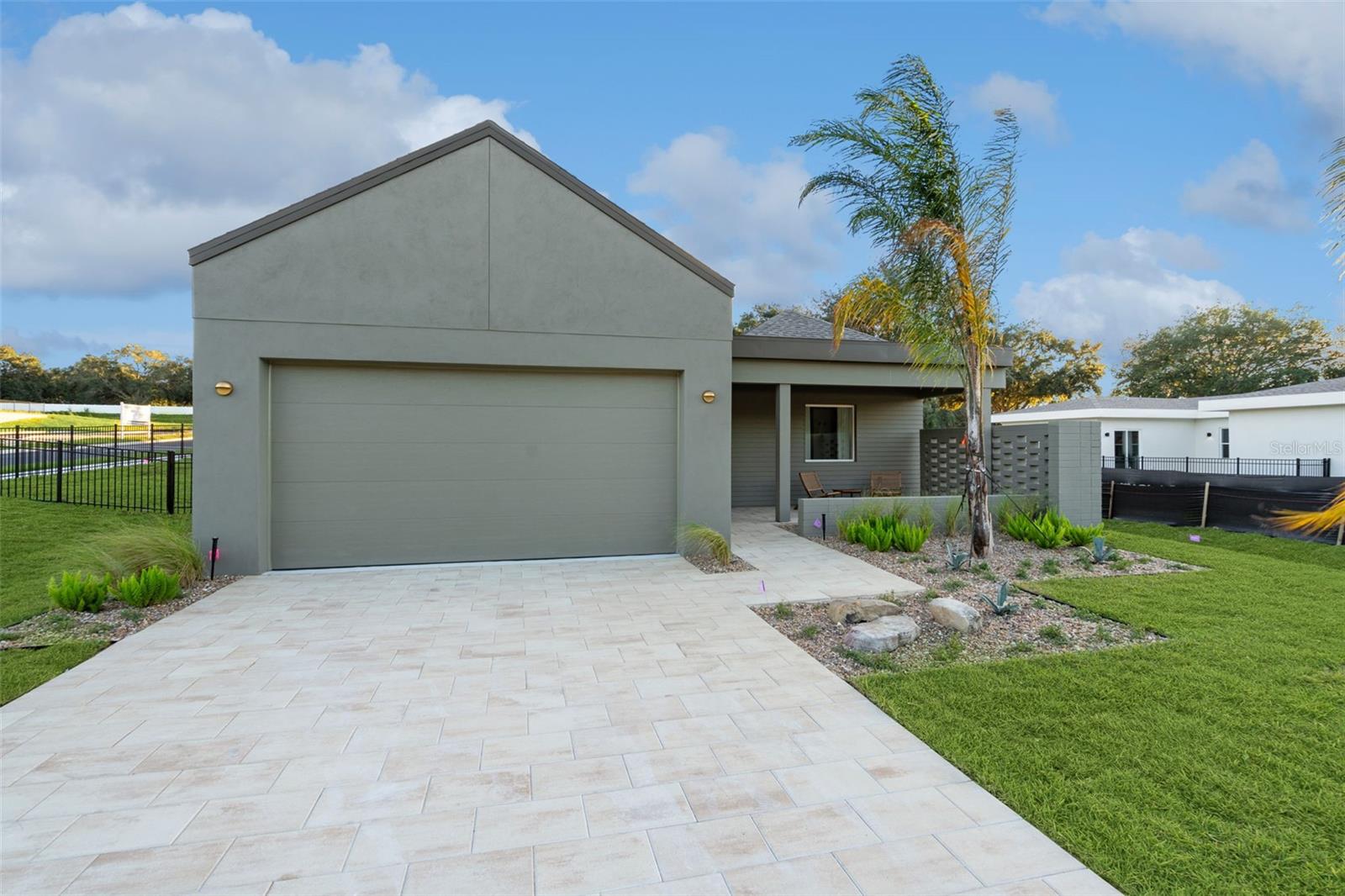 BOULEVARD OAKS AT LADY LAKE - Residential