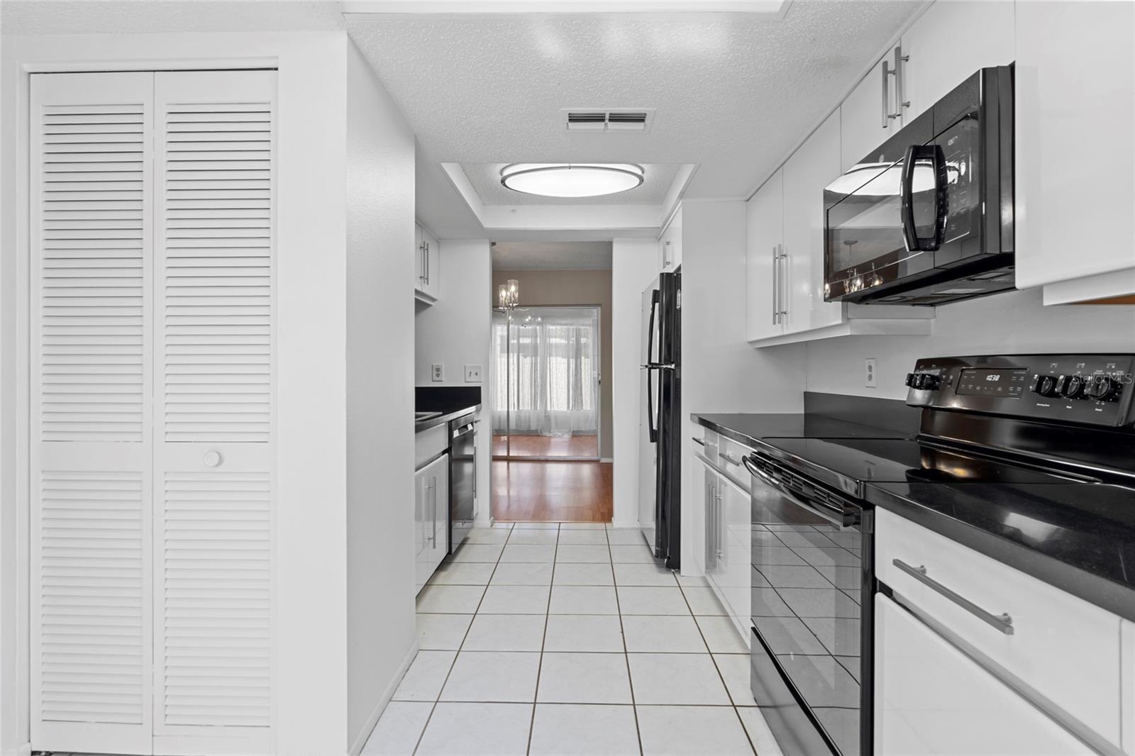 1033 BOWSPRIT LANE 1406