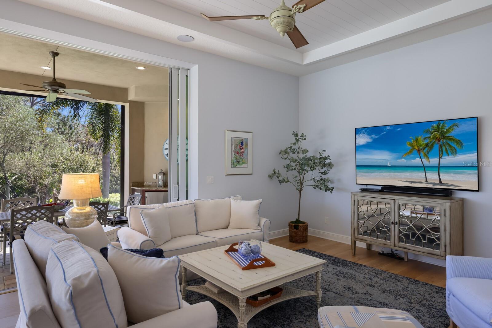 COUNTRY CLUB EAST AT LAKEWD RNCH YY1-4 - Residential