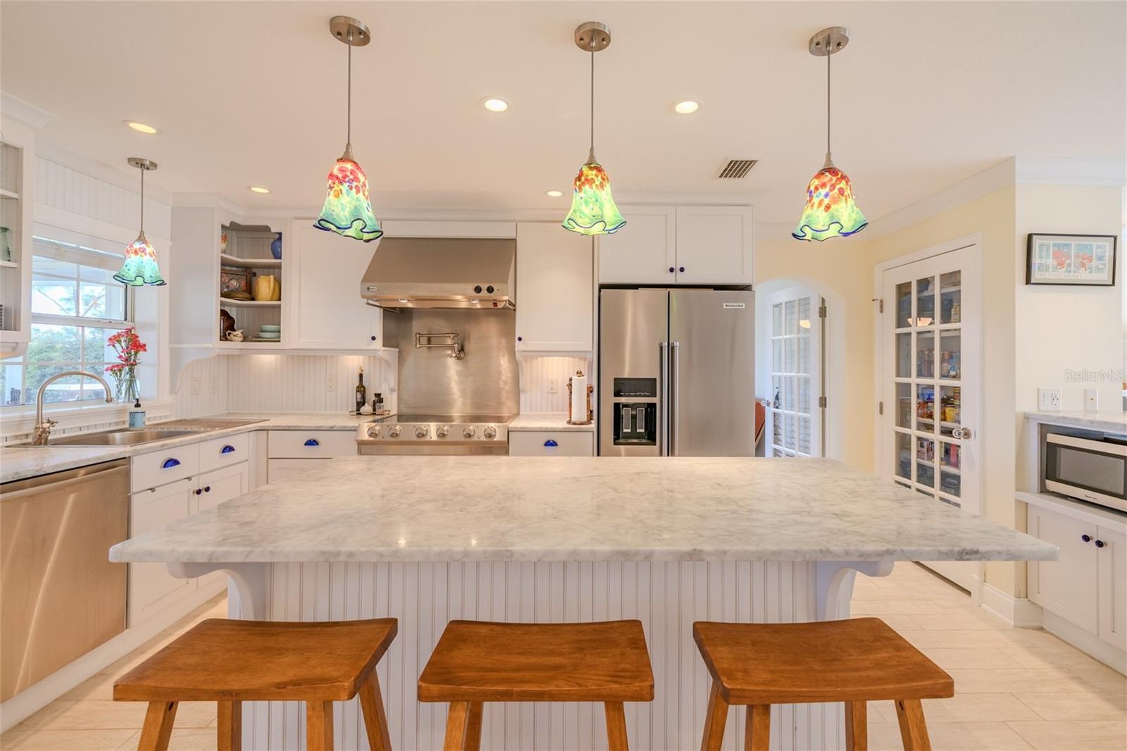 1949 BAYVIEW DRIVE