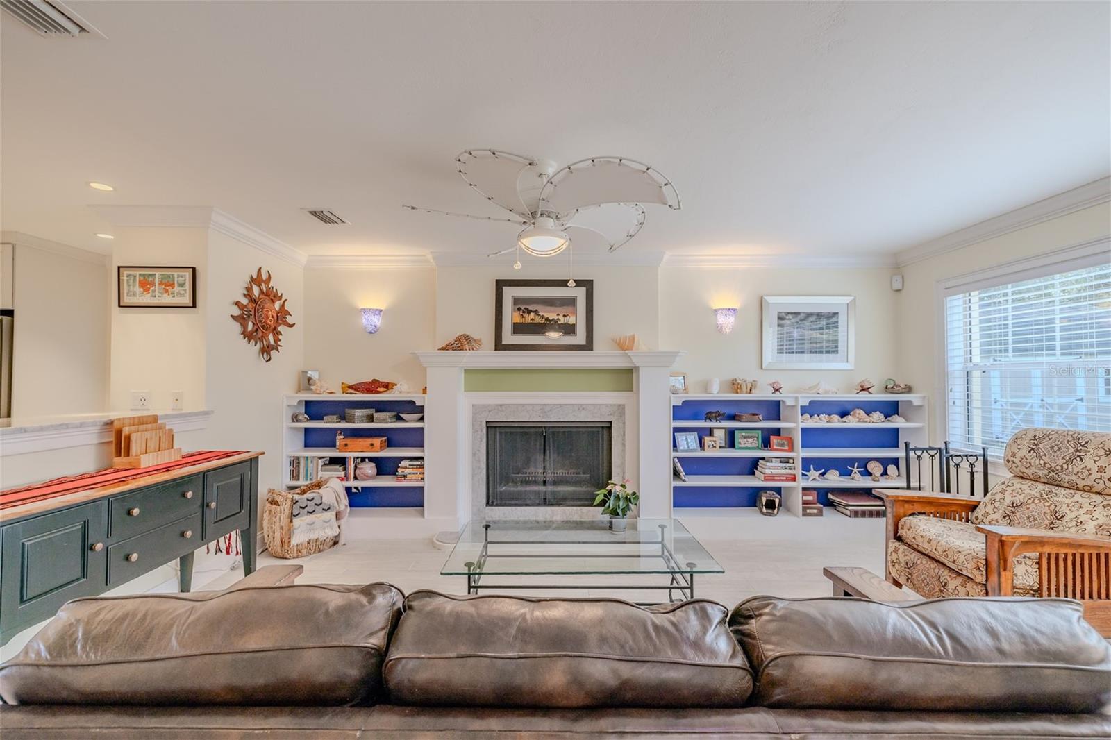 1949 BAYVIEW DRIVE
