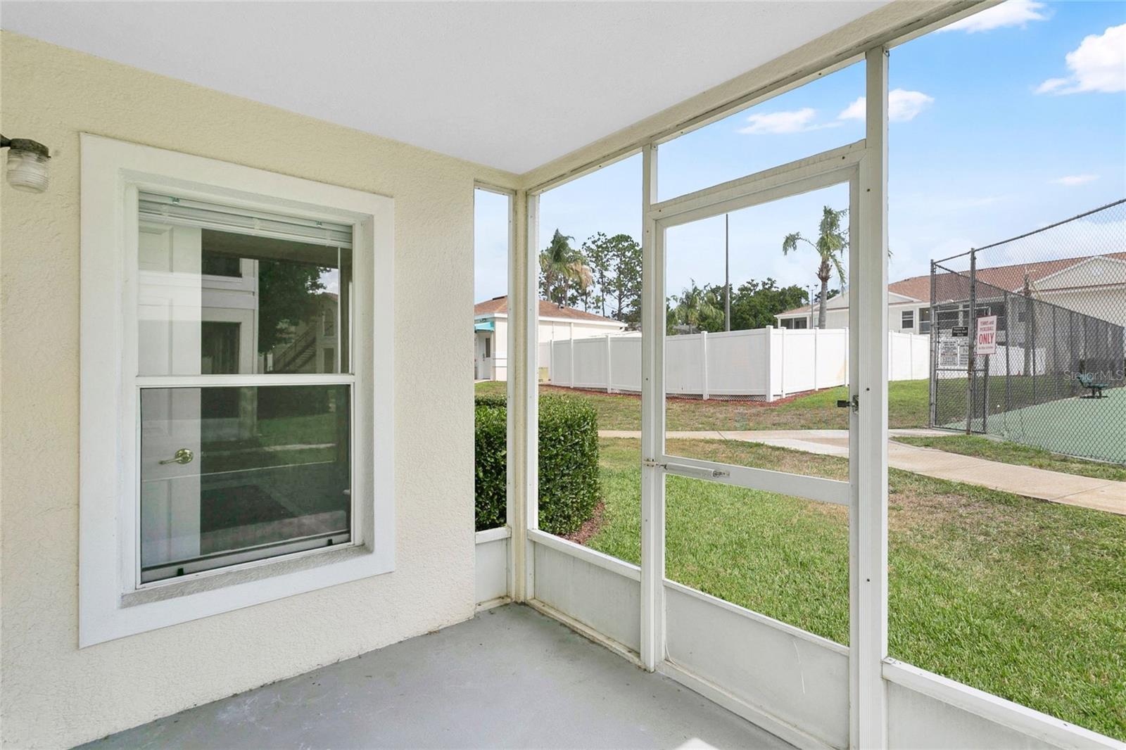 GRAND PALMS CONDO 4 PH 1 - Residential