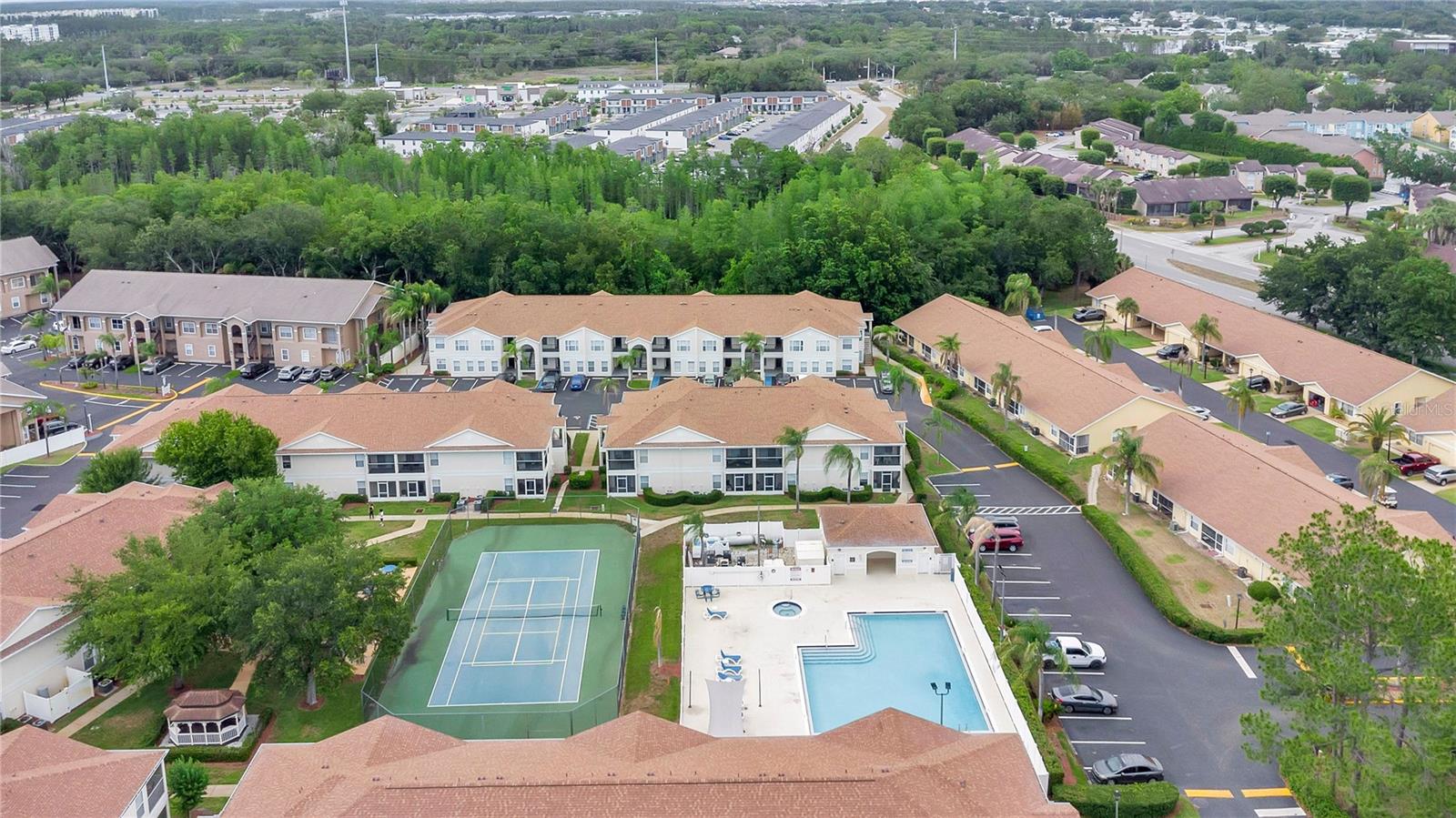 GRAND PALMS CONDO 4 PH 1 - Residential