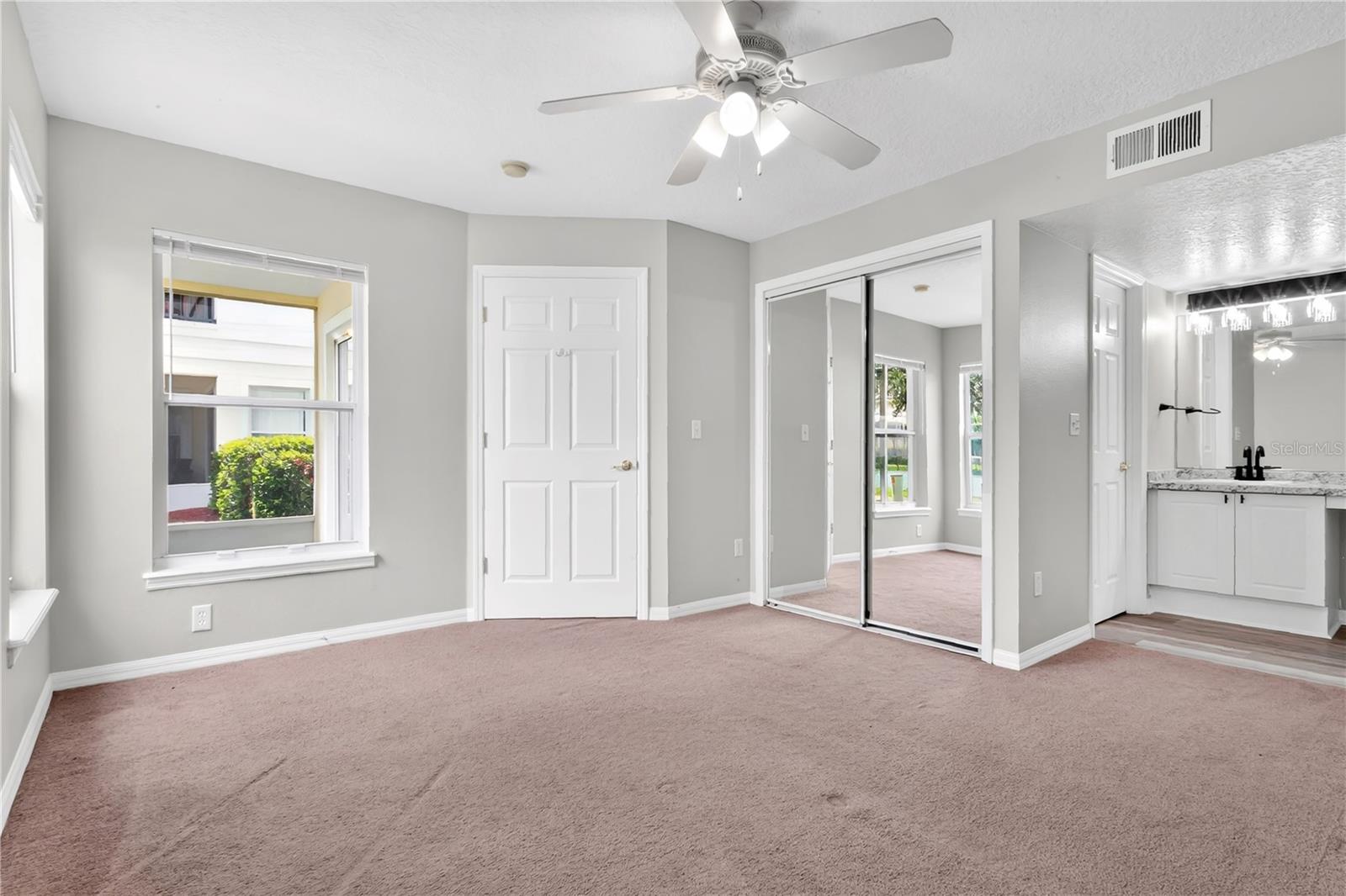 GRAND PALMS CONDO 4 PH 1 - Residential