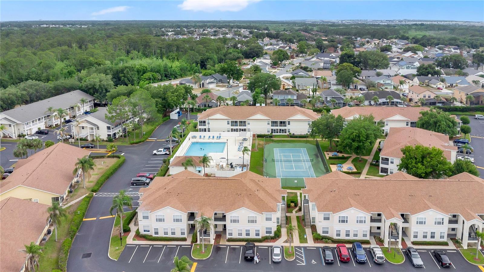 GRAND PALMS CONDO 4 PH 1 - Residential