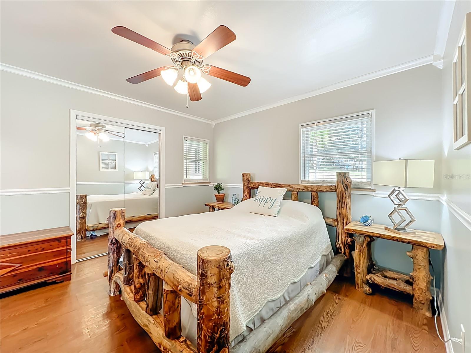 SUBURBAN SHORES - Residential