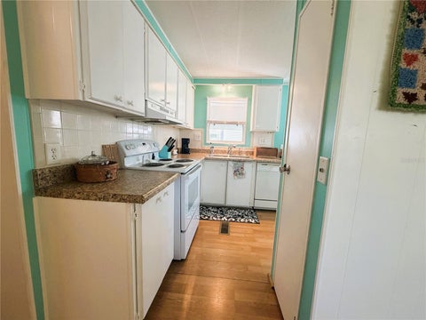 Tiny photo for 353 Hawthorne Boulevard, Leesburg, FL 34748 (MLS # G5119387)