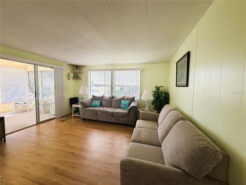 Tiny photo for 353 Hawthorne Boulevard, Leesburg, FL 34748 (MLS # G5119387)