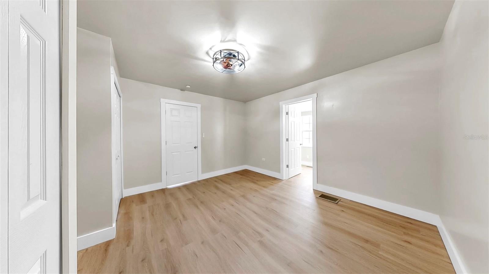 WESTWEGO PARK - Residential Lease