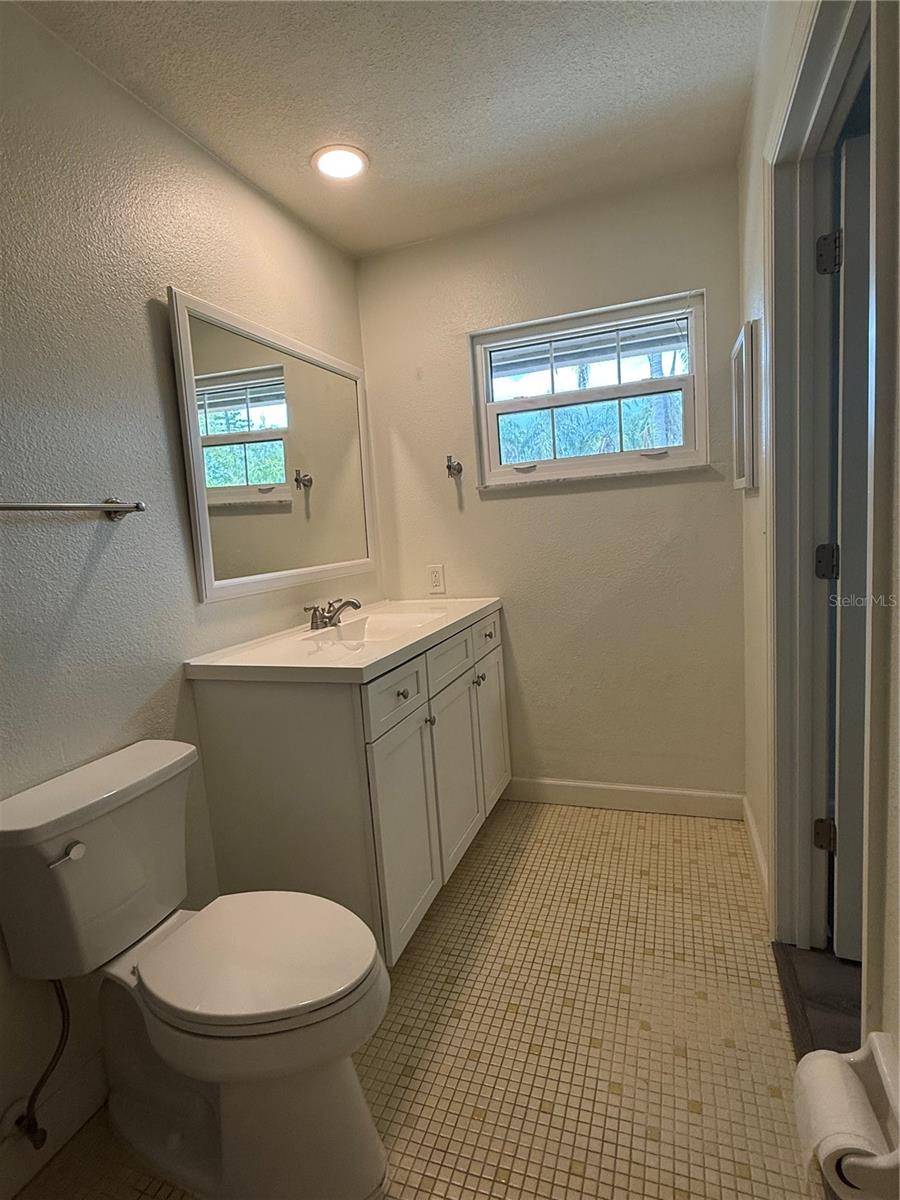 SPRING LAKE SUB ADD 1 - Residential Lease