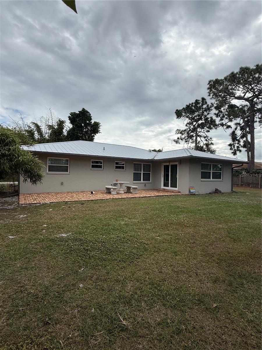 SPRING LAKE SUB ADD 1 - Residential Lease