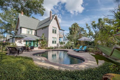 Photo of 101 Read Street, Tarpon Springs, FL 34689 (MLS # TB8429930)