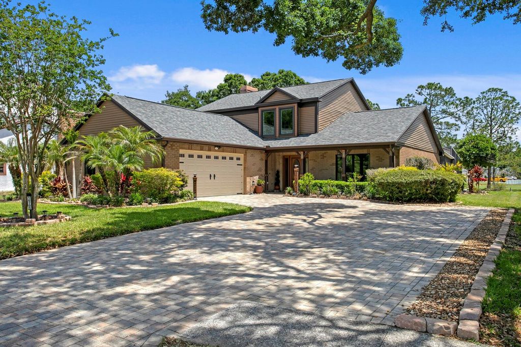 Photo of 16701 E Course Drive, Tampa, FL 33624 (MLS # TB8500614)