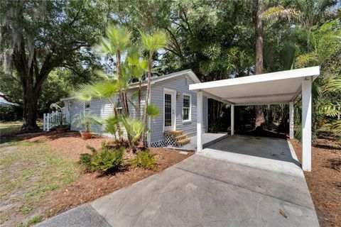 A home in LAND O LAKES