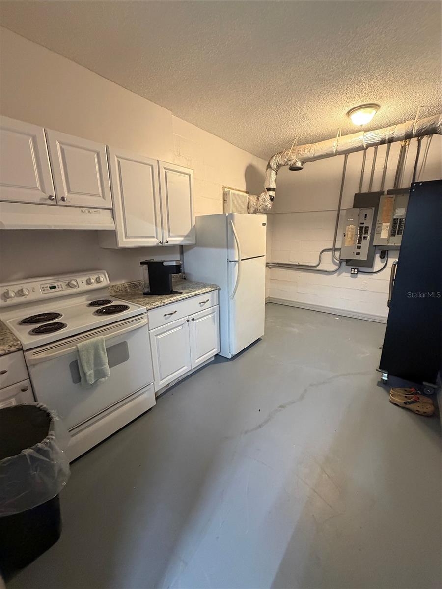 FLORIDA SHORES 01 - Commercial Sale