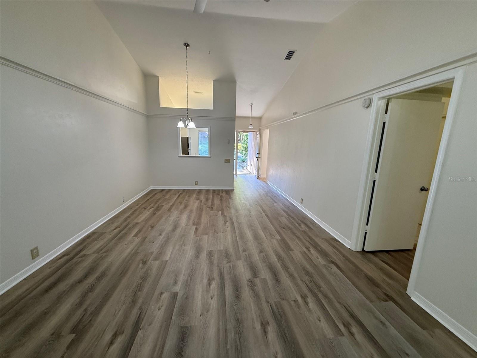 4052 NW 23RD CIRCLE