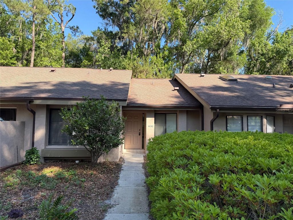 Photo of 4052 NW 23rd Circle, Gainesville, FL 32605 (MLS # GC540036)