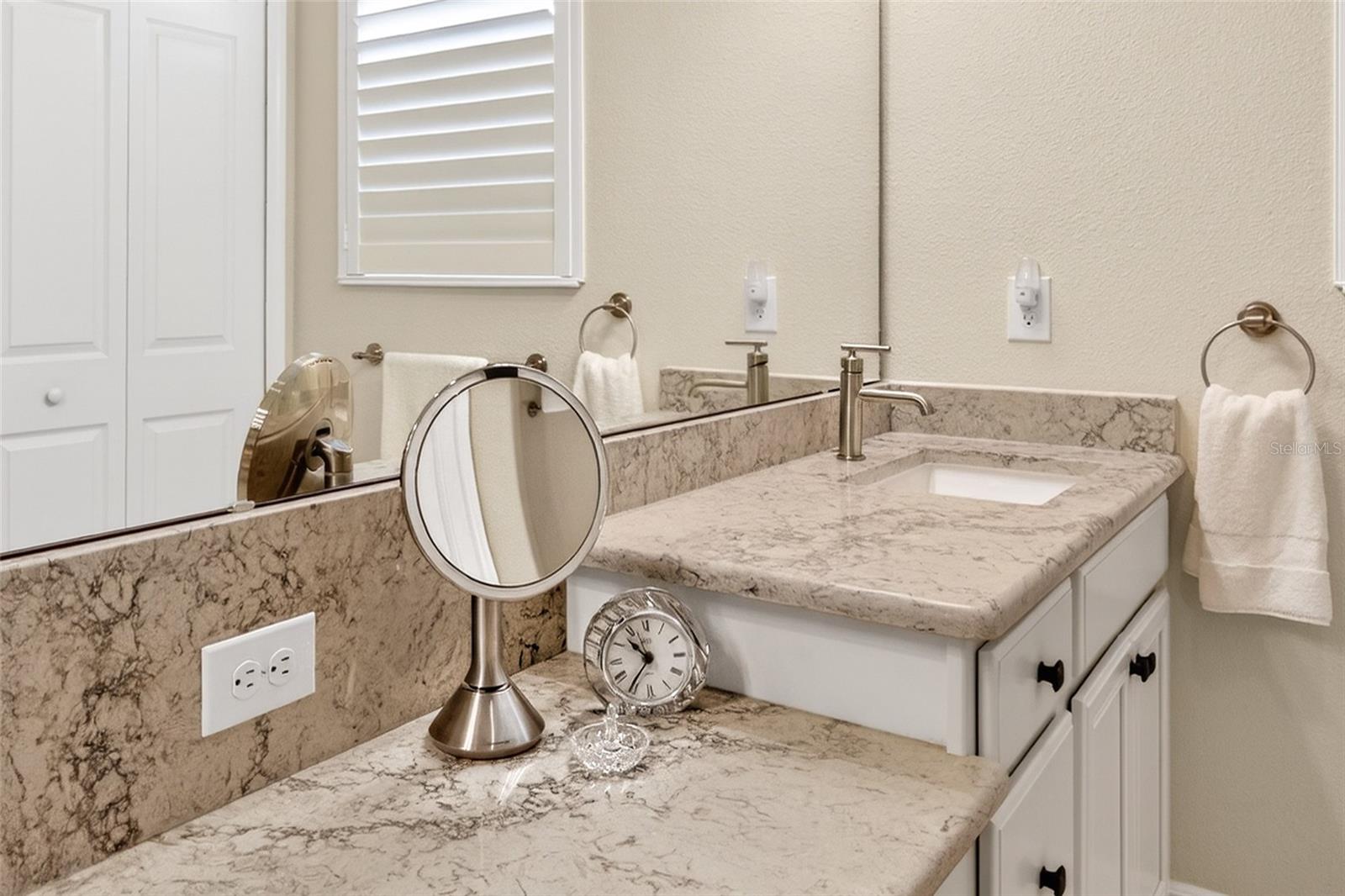 LAKES OF MOUNT DORA - Residential