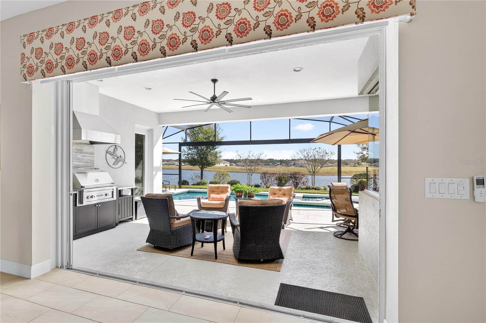 LAKES OF MOUNT DORA - Residential